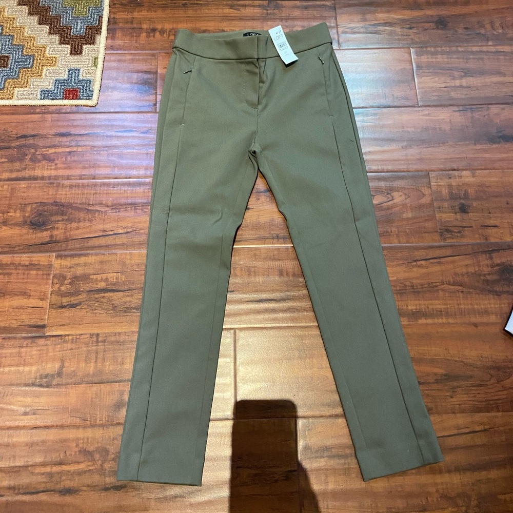 Olive green, dress pants, size 00, petite, never worn